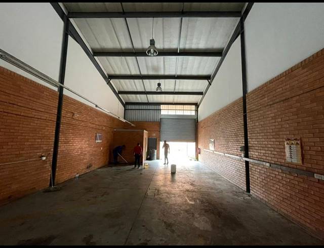 INDUSTRIAL PROPERTY TO RENT IN HENNOPSPARK